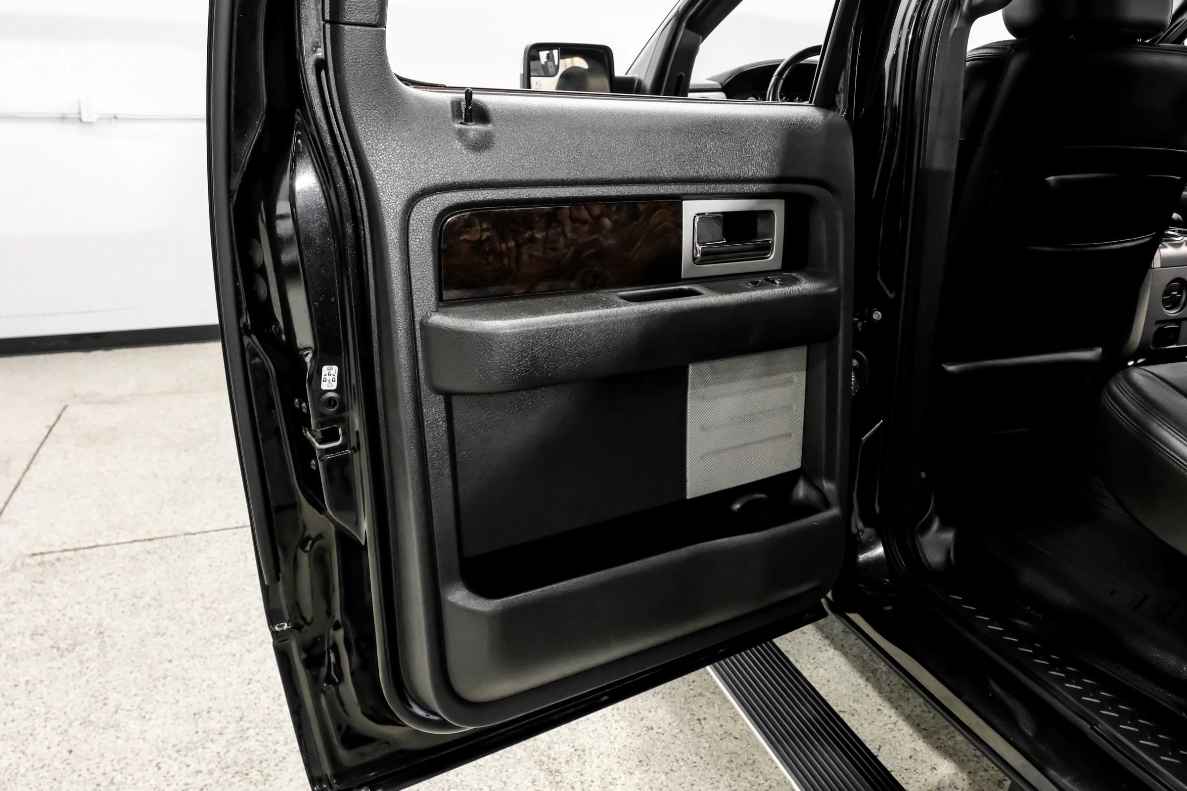 Used 2014 Ford F150 Platinum AWD/4WD image 52