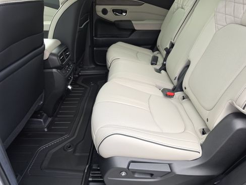 New 2026 Honda Pilot Elite image 13