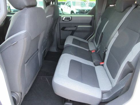 Used 2022 Ford Bronco 4-Door AWD/4WD image 14