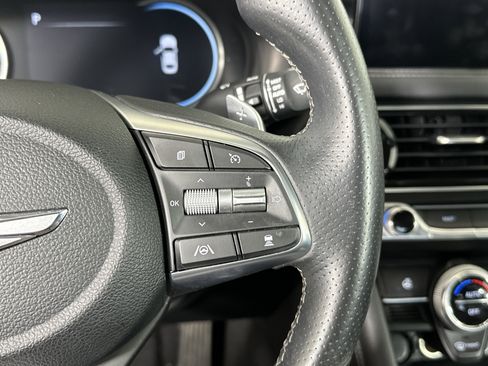 Used 2022 Genesis G70 2.0T w/ Prestige Package image 34