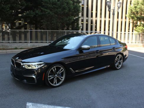 Used 2020 BMW M550i xDrive w/ Executive Package AWD/4WD image 12