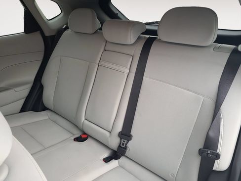 Used 2025 Hyundai Kona SEL AWD/4WD image 13
