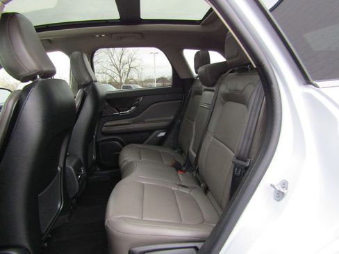 Used 2025 Lincoln Corsair Grand Touring w/ Equipment Group 301A AWD/4WD image 20