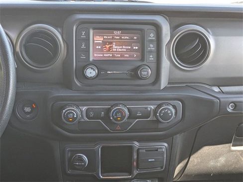 Used 2021 Jeep Wrangler Unlimited Sport image 18