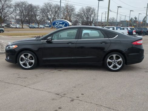Used 2014 Ford Fusion SE w/ Equipment Group 201A image 5