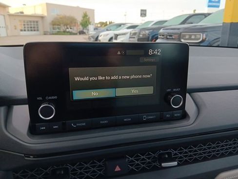 New 2025 Honda Accord SE image 18