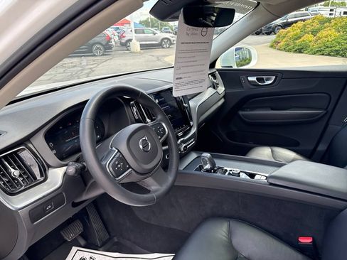 Certified 2023 Volvo XC60 B5 Core w/ Climate Package AWD/4WD image 17