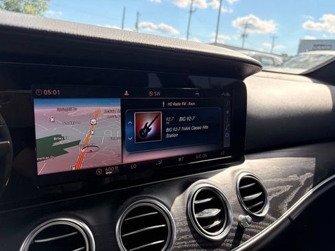 Used 2019 Mercedes-Benz E 300 image 14