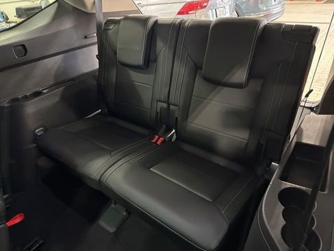 Certified 2021 Volkswagen Atlas SE w/ Panoramic Sunroof Package image 27