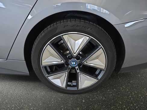 Used 2023 BMW i4 eDrive35 w/ Premium Package RWD image 32