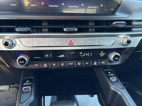 Used 2023 Kia Telluride S image 20