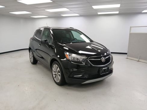 Used 2020 Buick Encore Preferred image 2