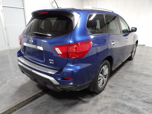 Used 2018 Nissan Pathfinder SV w/ Cargo Package image 5