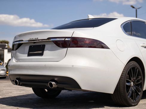 Used 2018 Jaguar XF Portfolio AWD/4WD image 13