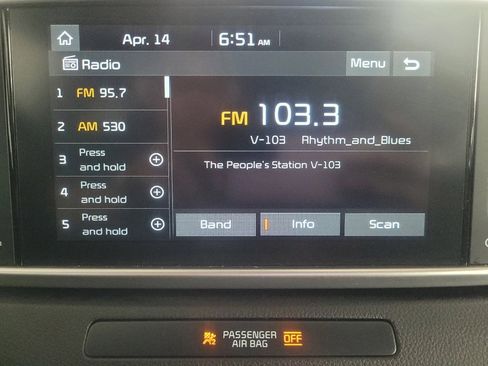 Used 2022 Kia Sportage LX image 25