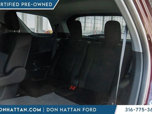 Certified 2022 Ford Explorer XLT w/ Class IV Trailer Tow Package AWD/4WD image 21