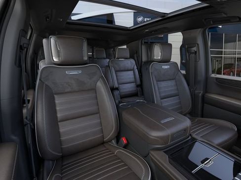 New 2026 GMC Yukon Denali Ultimate w/ LPO, Illumination Package AWD/4WD image 16