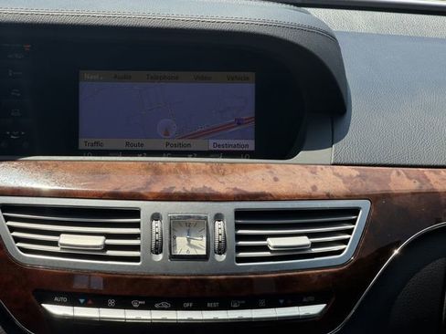 Used 2010 Mercedes-Benz S 550 image 15
