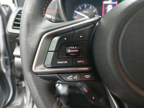 Used 2022 Subaru Crosstrek 2.0i Premium w/ Moonroof Package image 16