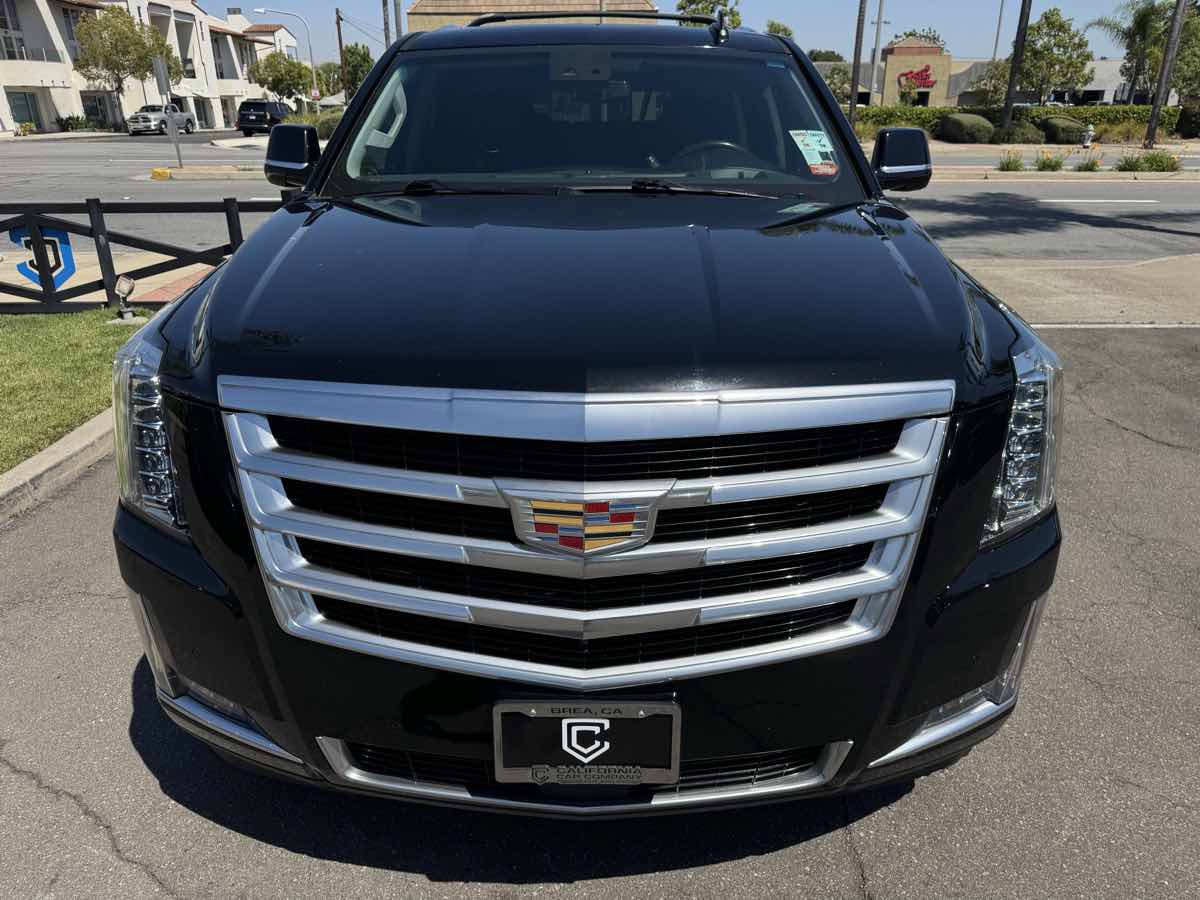 Used 2019 Cadillac Escalade ESV Premium Luxury AWD/4WD image 11