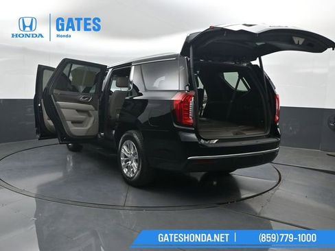 Used 2023 GMC Yukon SLT w/ SLT Premium Package AWD/4WD image 62