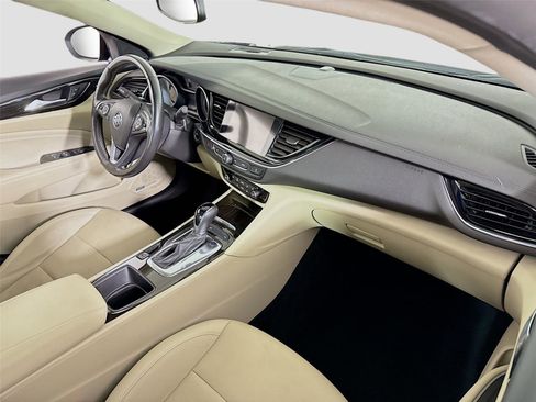 Used 2018 Buick Regal Essence w/ Driver Confidence Package #1 image 23