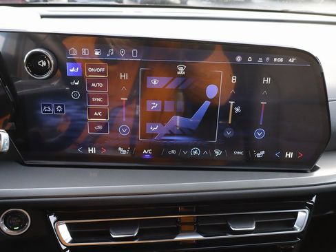 New 2026 Chevrolet Traverse LT w/ LPO, Floor Liner Package image 12