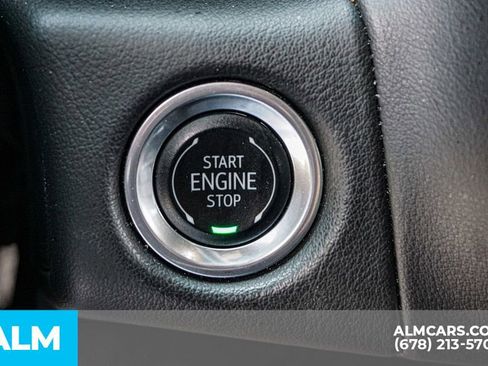 Used 2024 Chevrolet Suburban LT RWD image 49