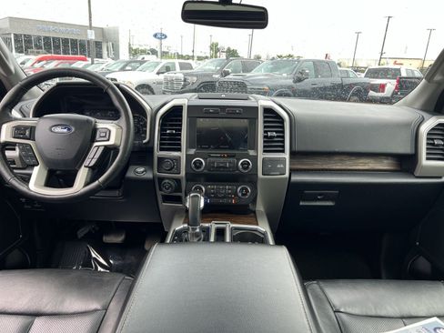 Used 2019 Ford F150 Lariat w/ Equipment Group 502A Luxury AWD/4WD image 23