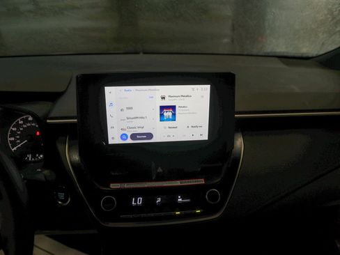 Certified 2025 Toyota Corolla SE FWD image 21