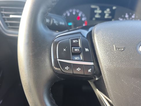 Certified 2022 Ford Escape SE w/ Cold Weather Package image 31