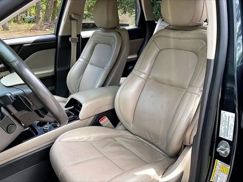 Used 2020 Lincoln Corsair Reserve FWD image 18