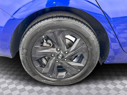 Used 2021 Hyundai Elantra SEL image 32