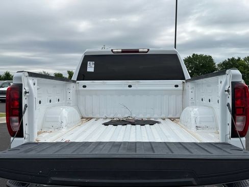 Used 2023 GMC Sierra 1500 Pro w/ Pro Value Package AWD/4WD image 7