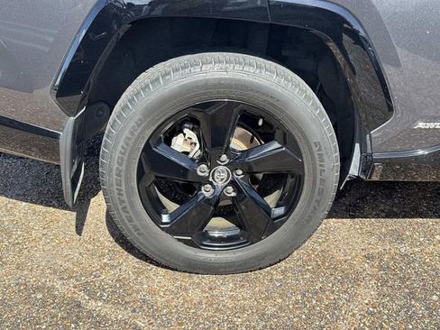 Used 2020 Toyota RAV4 XSE image 5