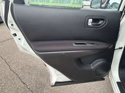 Used 2013 Nissan Rogue S AWD/4WD image 13