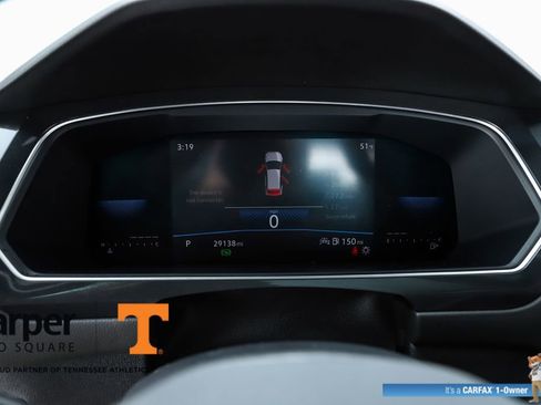 Used 2023 Volkswagen Tiguan SE R-Line image 27