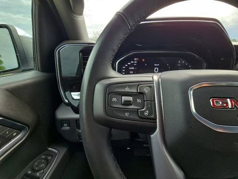 Used 2025 GMC Sierra 1500 SLT RWD image 11