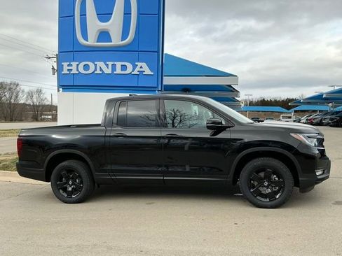New 2026 Honda Ridgeline Black Edition image 2