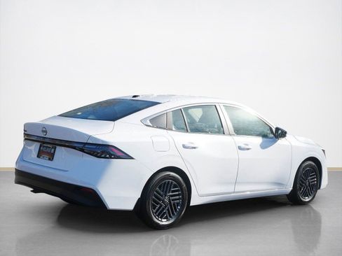 New 2026 Nissan Sentra SV w/ SV Convenience Package image 2