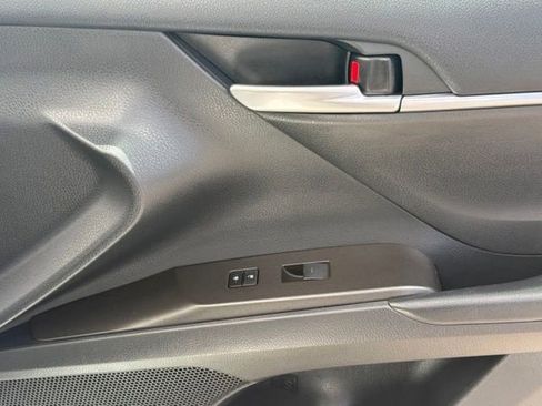 Used 2024 Toyota Camry SE FWD image 14