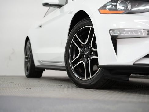 Used 2019 Ford Mustang Premium RWD image 17