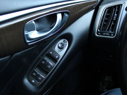 Used 2019 INFINITI Q50 Luxe w/ Essential Package (3.0T Luxe) image 19