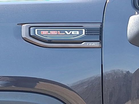 Used 2023 GMC Sierra 1500 AT4X image 13