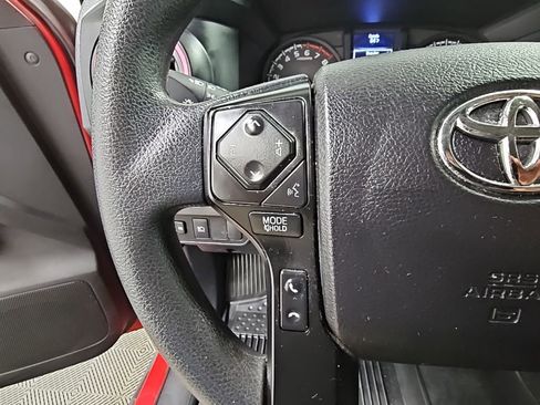 Used 2022 Toyota Tacoma SR image 21