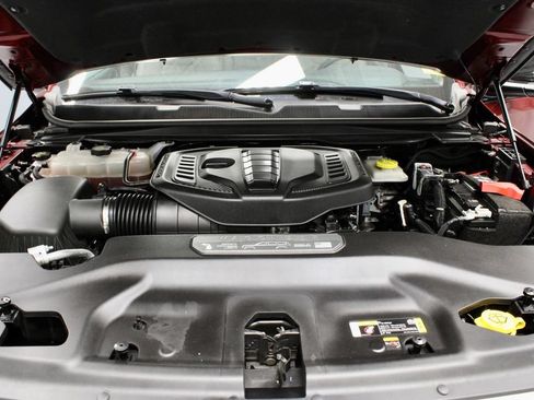Used 2024 Jeep Wagoneer 4WD w/ Premium Group I image 18