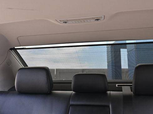 Used 2014 Mercedes-Benz E 350 Sedan image 30