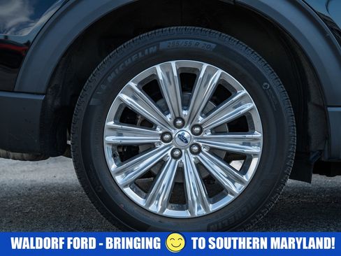 Used 2023 Ford Explorer Limited w/ Limited Technology Package AWD/4WD image 22