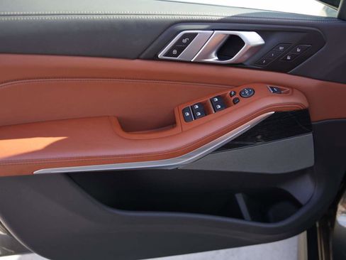 Used 2025 BMW X5 xDrive40i w/ Executive Package image 24