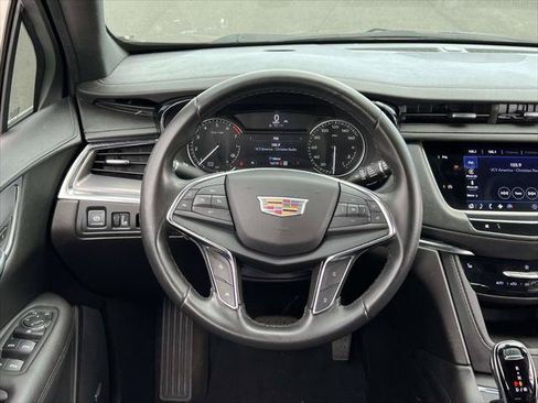 Used 2023 Cadillac XT5 Luxury AWD/4WD image 17